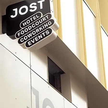 Hotell Jost Wazemmes Lille